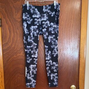Old Navy women’s size XL leggings